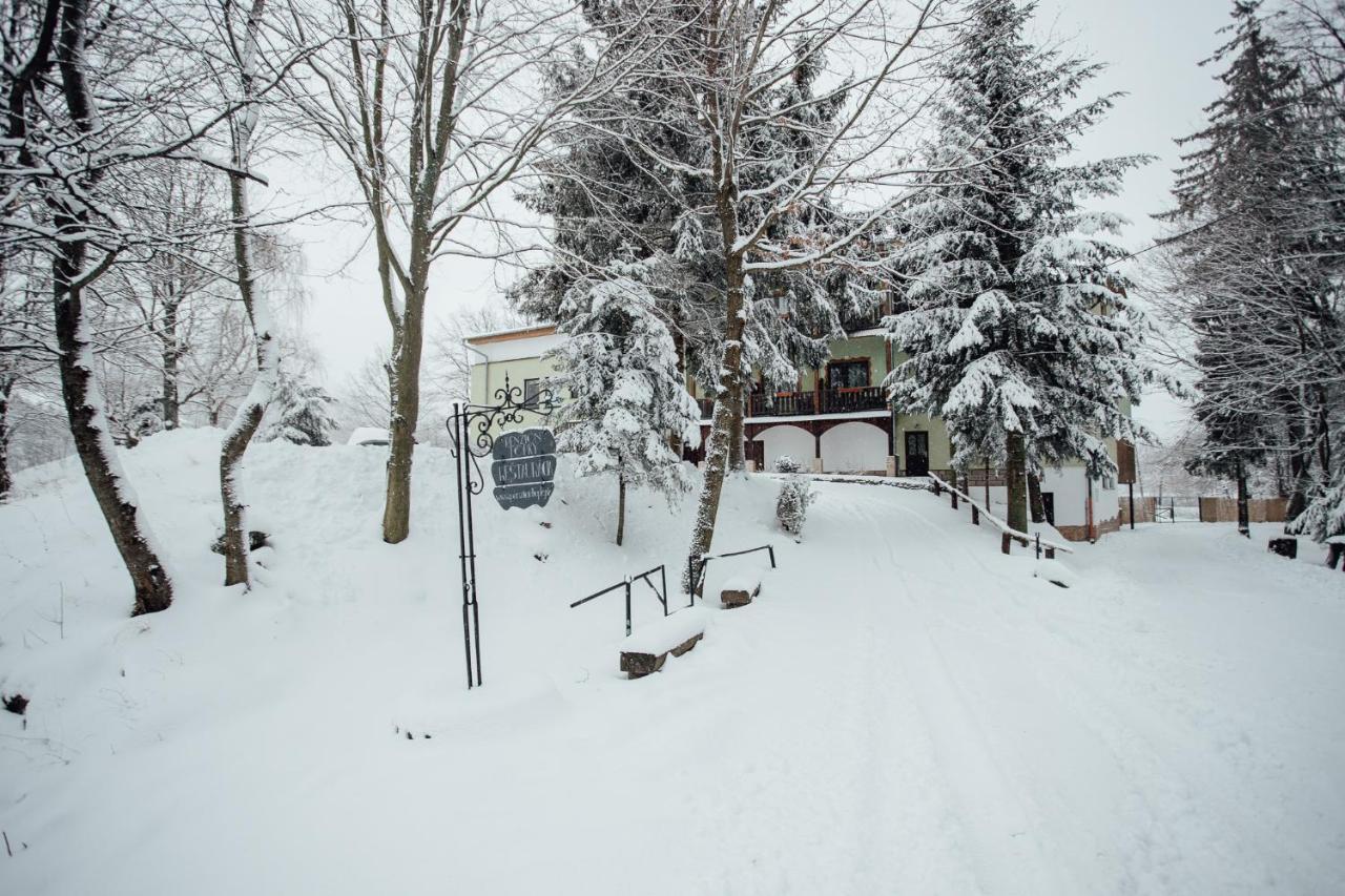 Hotel Penzion Topky Banská Štiavnica Exterior foto