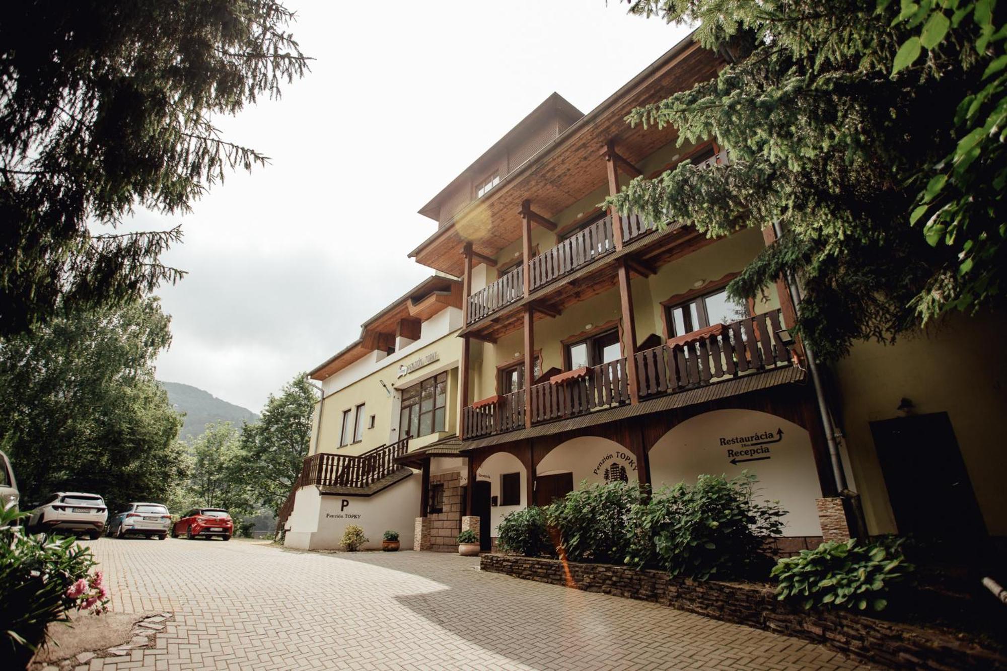 Hotel Penzion Topky Banská Štiavnica Exterior foto