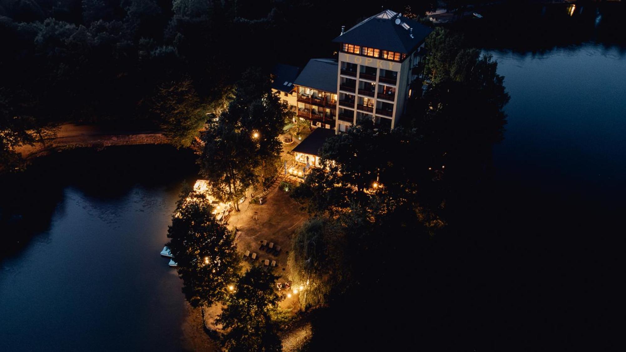 Hotel Penzion Topky Banská Štiavnica Exterior foto